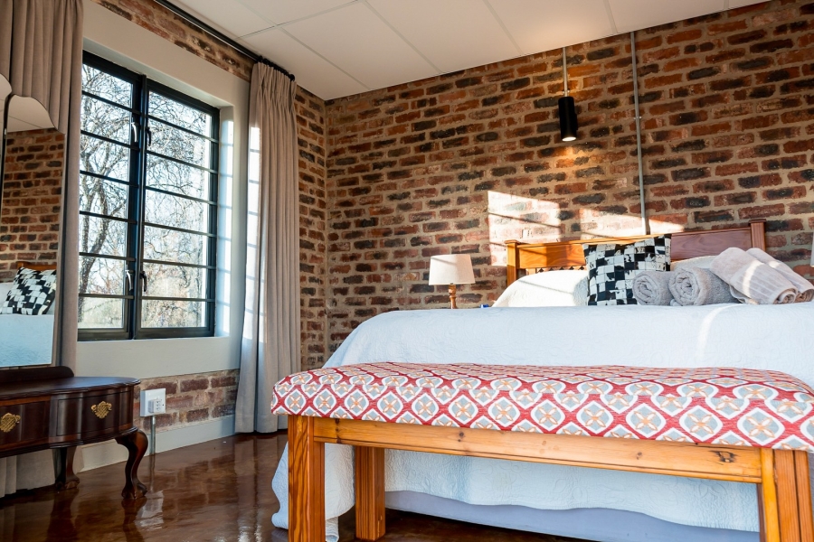 8 Bedroom Property for Sale in Potchefstroom Rural North West